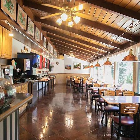 Strawberry Inn ภายนอก รูปภาพ