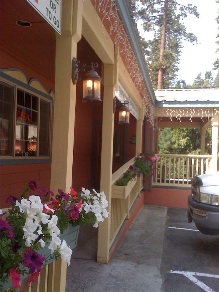 Strawberry Inn ภายนอก รูปภาพ
